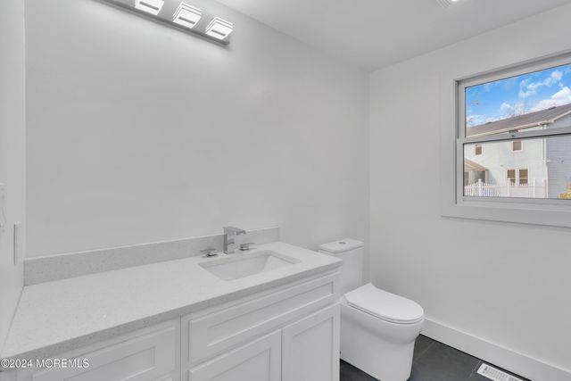 11 Afton Road, Jackson, NJ 08527