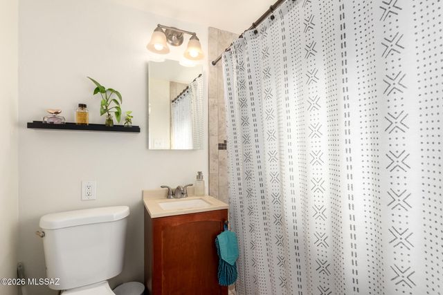 2214 N Richey Boulevard, Tucson, AZ 85716