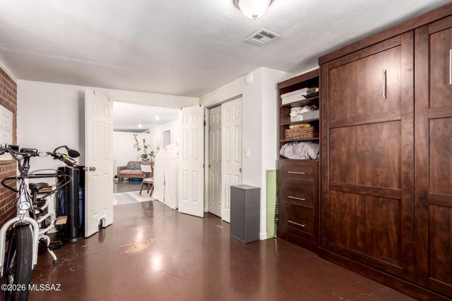 2214 N Richey Boulevard, Tucson, AZ 85716