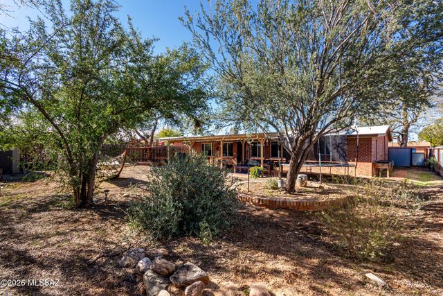 2214 N Richey Boulevard, Tucson, AZ 85716
