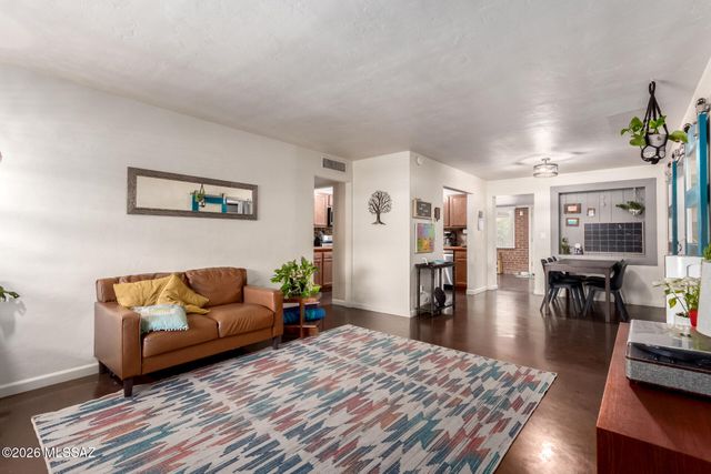 2214 N Richey Boulevard, Tucson, AZ 85716