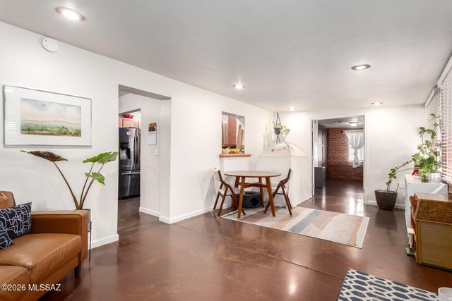 2214 N Richey Boulevard, Tucson, AZ 85716