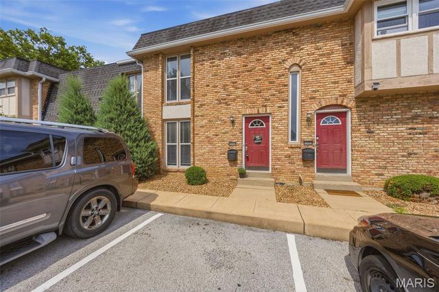 1117 Rue La Ville Walk 1117, St Louis, MO 63141