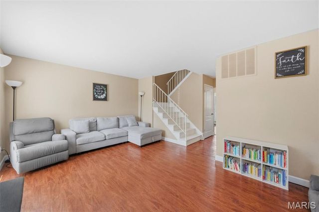 1117 Rue La Ville Walk 1117, St Louis, MO 63141