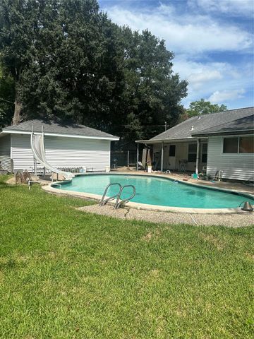 308 Crystal Street, League City, TX 77573