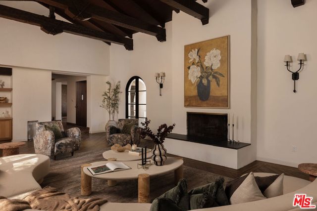 1641 N Ogden Drive, Los Angeles, CA 90046
