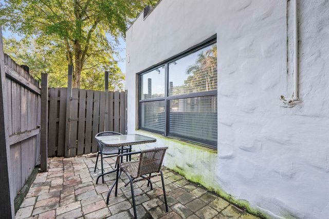 551 SW 13th Avenue 1, Fort Lauderdale, FL 33312