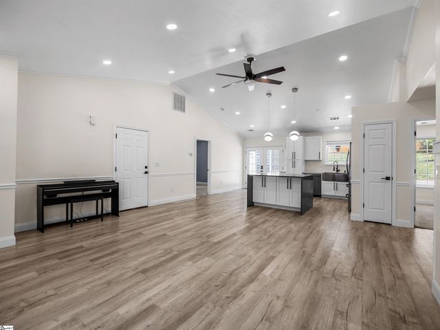 208 Ashley Danielle Drive, Duncan, SC 29334