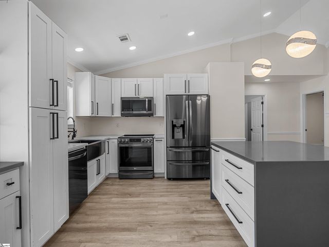 208 Ashley Danielle Drive, Duncan, SC 29334