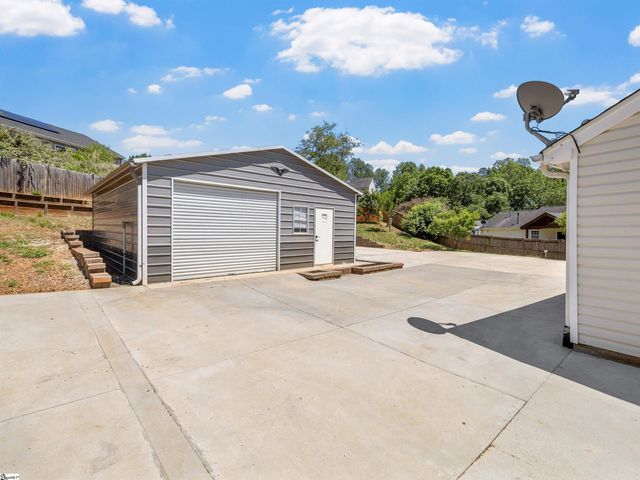 208 Ashley Danielle Drive, Duncan, SC 29334