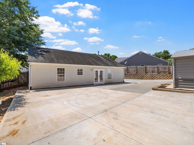 208 Ashley Danielle Drive, Duncan, SC 29334