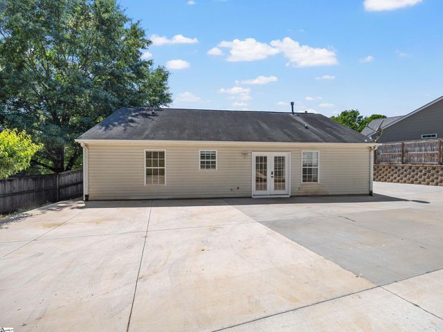 208 Ashley Danielle Drive, Duncan, SC 29334