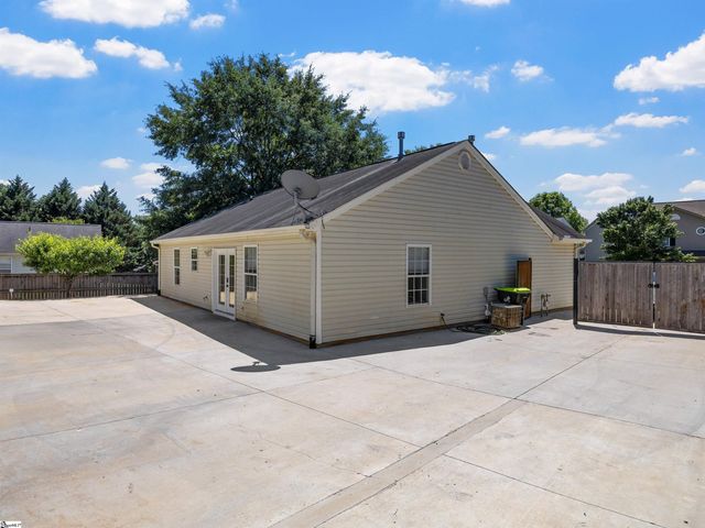 208 Ashley Danielle Drive, Duncan, SC 29334