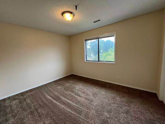 1350 Brook Street L, St. Charles, IL 60174