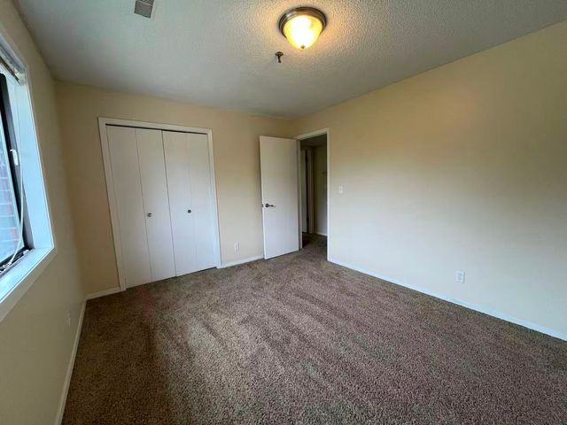 1350 Brook Street L, St. Charles, IL 60174