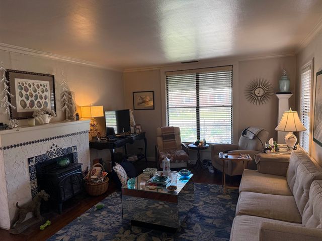 4313 El Campo Avenue, Fort Worth, TX 76107