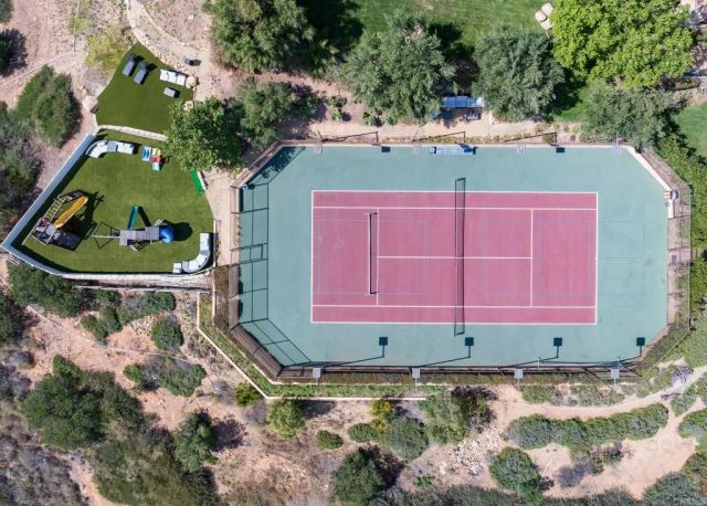 18000 Sunset Point Rd, Poway, CA 92064