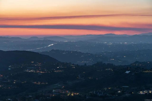 18000 Sunset Point Rd, Poway, CA 92064