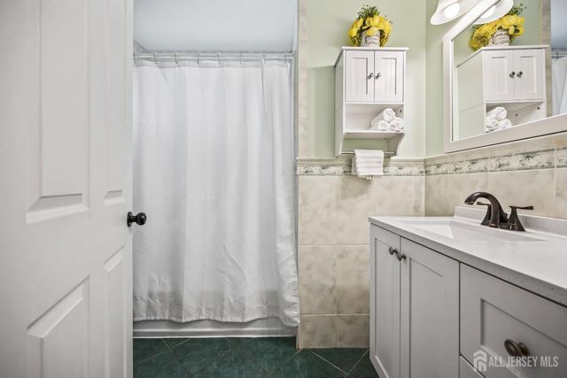 38 Ocean Boulevard, Old Bridge, NJ 07735