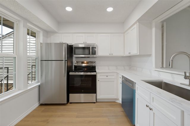 5300 Keller Springs Road 2042, Dallas, TX 75248