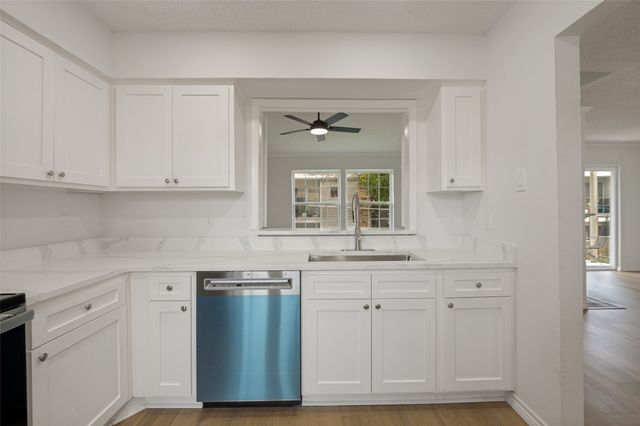 5300 Keller Springs Road 2042, Dallas, TX 75248
