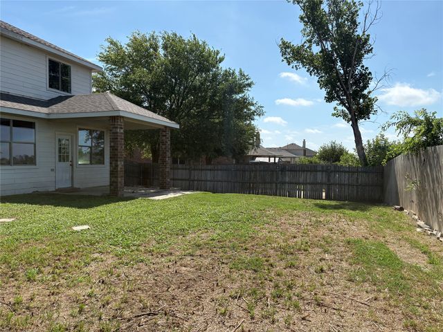 10701 Ambling Trail, Fort Worth, TX 76108