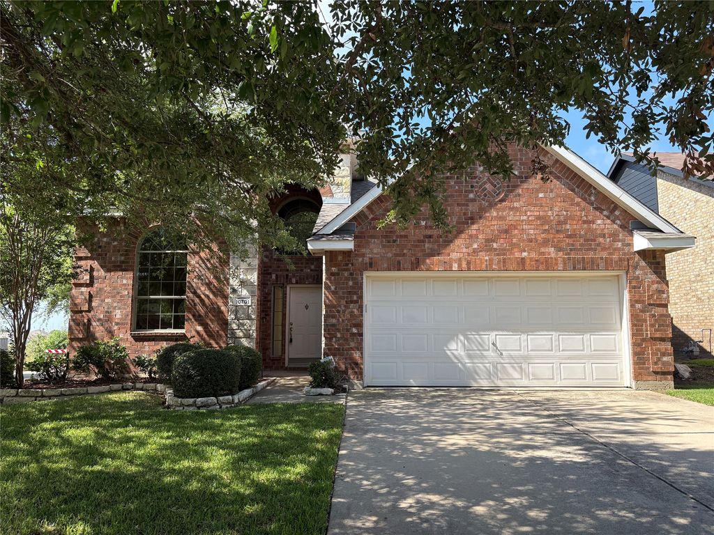 10701 Ambling Trail, Fort Worth, TX 76108