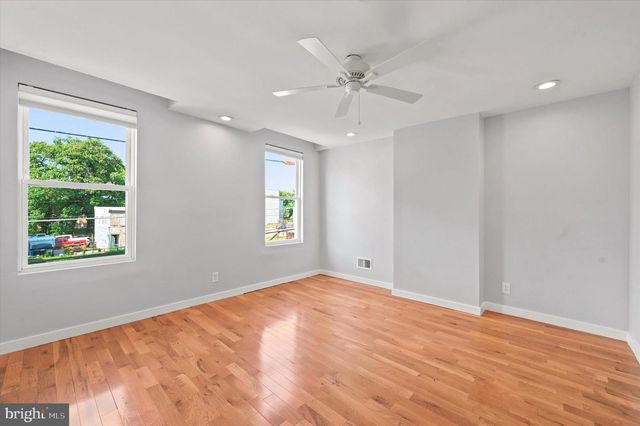 1006 W DAKOTA ST, Philadelphia, PA 19133
