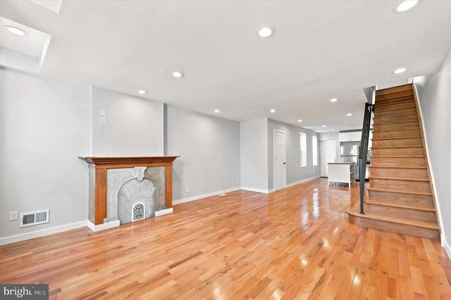 1006 W DAKOTA ST, Philadelphia, PA 19133