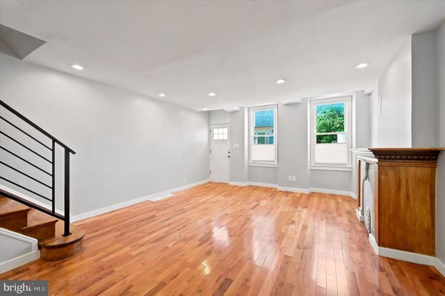 1006 W DAKOTA ST, Philadelphia, PA 19133