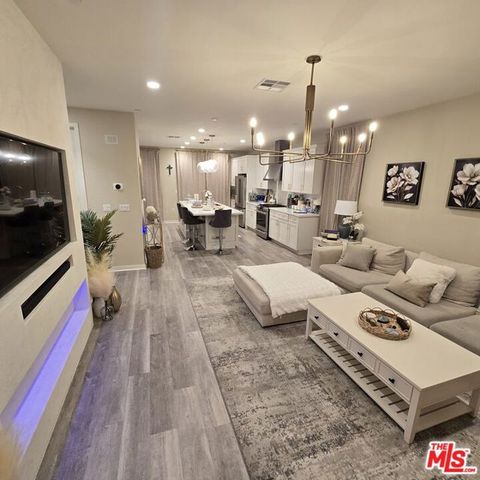 19549 Cardigan Drive, Northridge (los Angeles), CA 91324