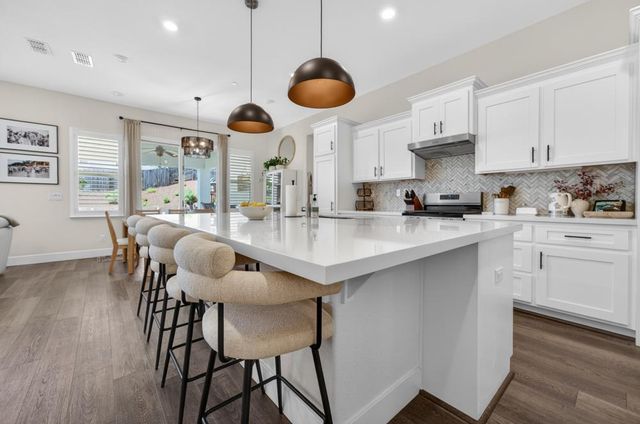 4157 Creek Bank Ct, Rocklin, CA 95765