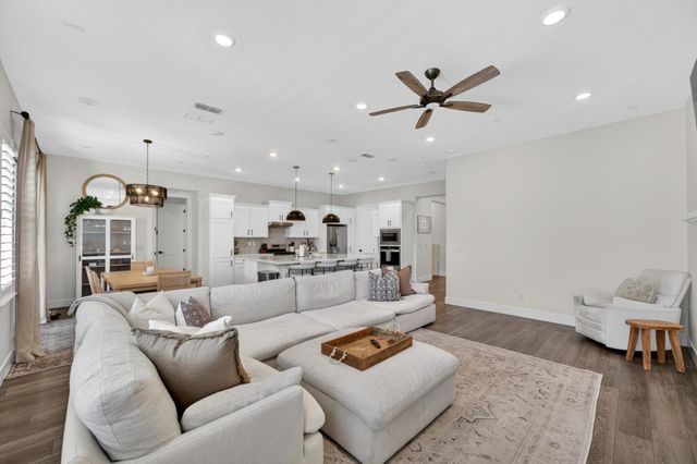 4157 Creek Bank Ct, Rocklin, CA 95765