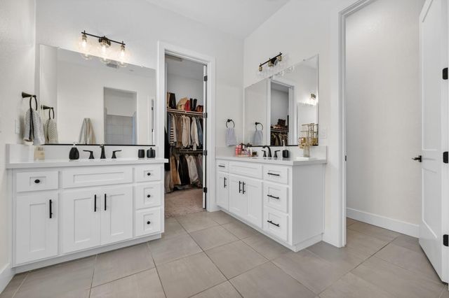 4157 Creek Bank Ct, Rocklin, CA 95765