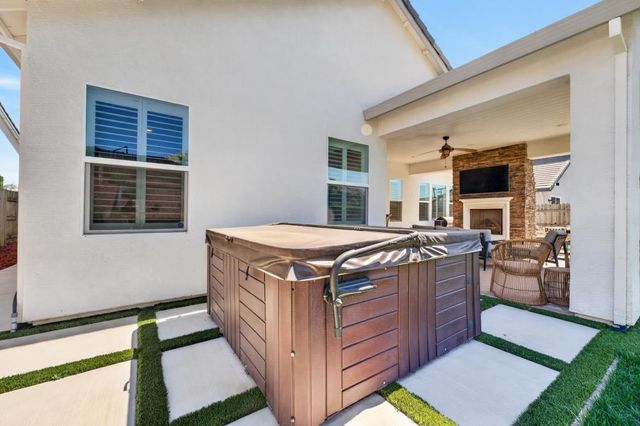 4157 Creek Bank Ct, Rocklin, CA 95765