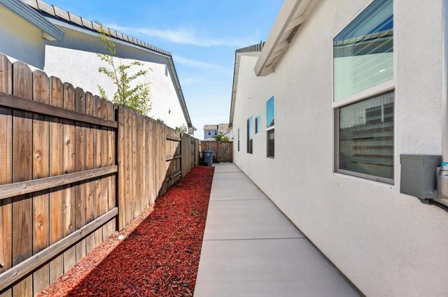 4157 Creek Bank Ct, Rocklin, CA 95765