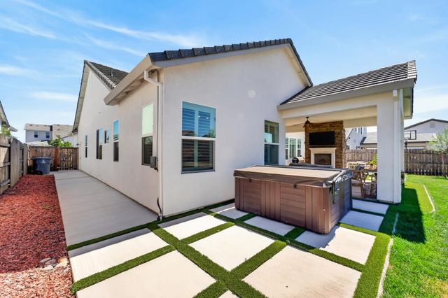 4157 Creek Bank Ct, Rocklin, CA 95765