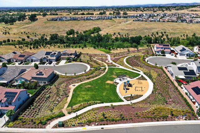 4157 Creek Bank Ct, Rocklin, CA 95765