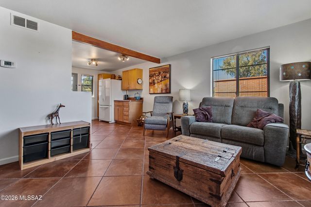 290 S Paseo Madera Unit D, Green Valley, AZ 85614