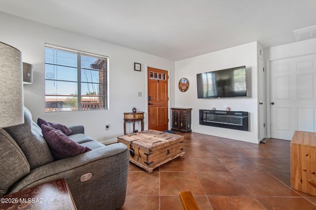 290 S Paseo Madera Unit D, Green Valley, AZ 85614