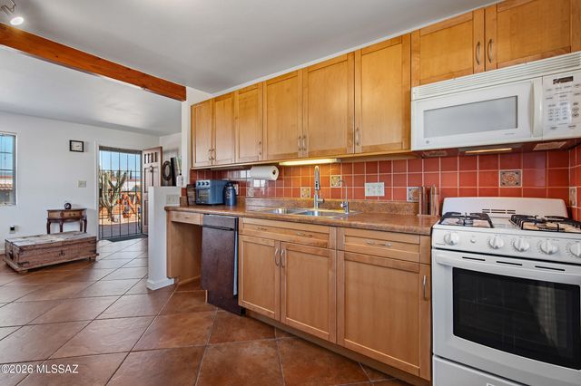 290 S Paseo Madera Unit D, Green Valley, AZ 85614