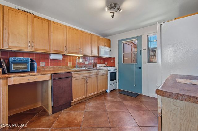 290 S Paseo Madera Unit D, Green Valley, AZ 85614