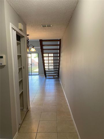 2738 HUNT CLUB LANE, Orlando, FL 32826