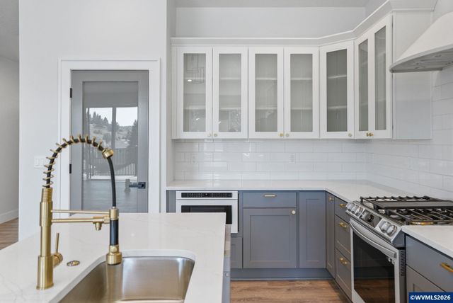 134 Rainier Dr SE, Salem, OR 97306