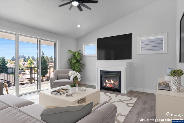 134 Rainier Dr SE, Salem, OR 97306