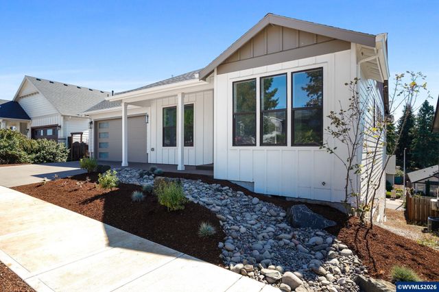 134 Rainier Dr SE, Salem, OR 97306