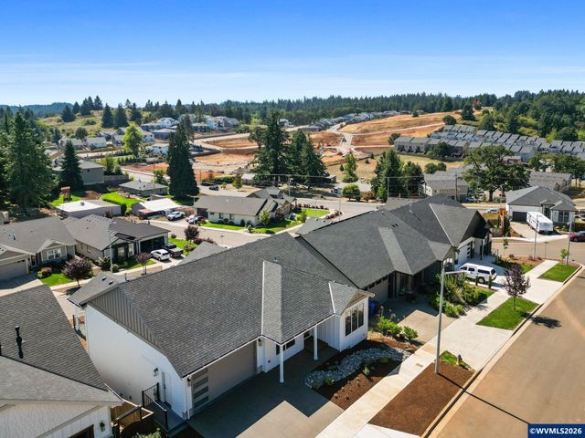 134 Rainier Dr SE, Salem, OR 97306