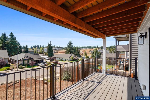 134 Rainier Dr SE, Salem, OR 97306