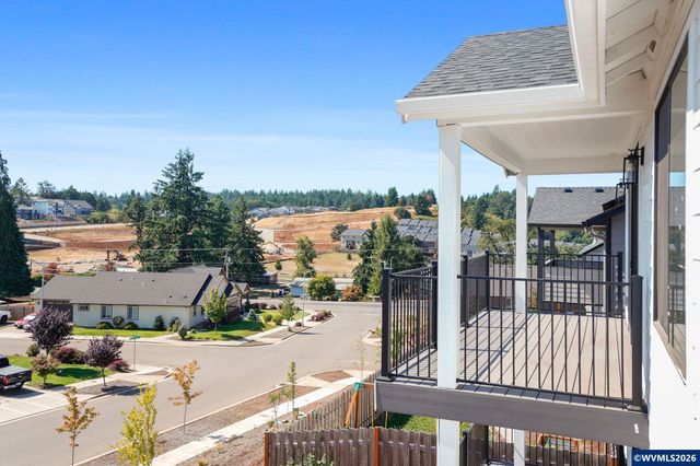134 Rainier Dr SE, Salem, OR 97306