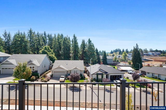 134 Rainier Dr SE, Salem, OR 97306